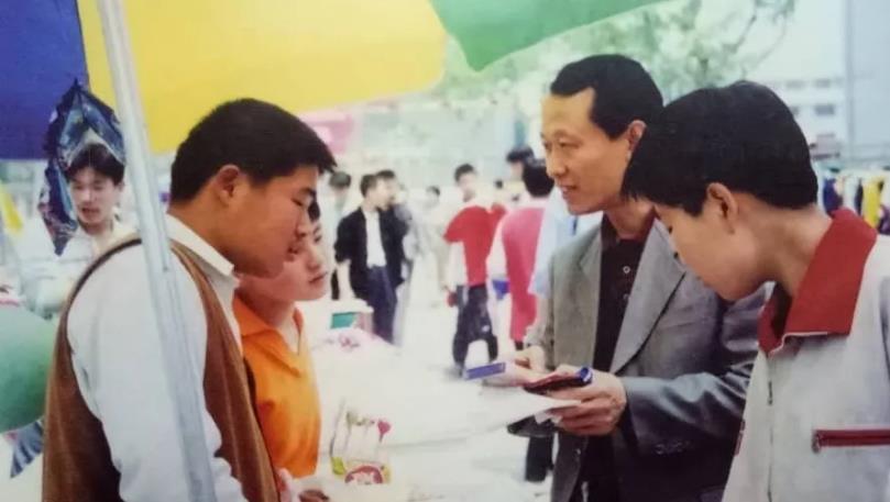 1592992695196075.jpg 4.jpg